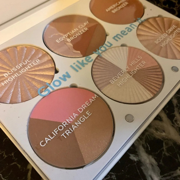 NWT Ofra large On the Glow highlighting & bronzing Palette $149 - Picture 2 of 9